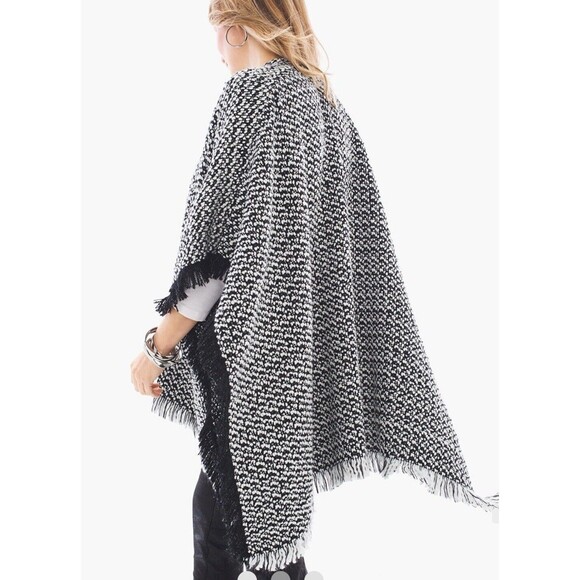 Chicos Jayne Fringe Ruana One Size OS Black White Wrap Acrylic Classy - Picture 3 of 8